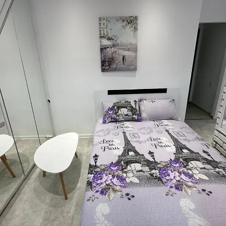 Lovely In شقة بورغاس