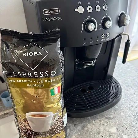 Lovely In Apartment *